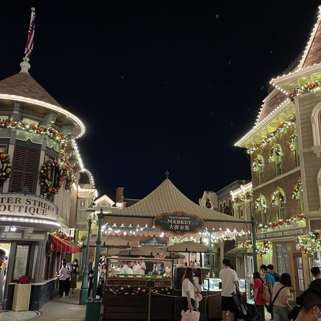 where is the Christmas choice? Disneyland Hong Kong?