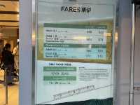復古車身、擁有全景玻璃窗的第六代山頂纜車🚠