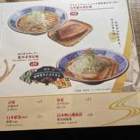 食不了限定就食普通版嘅立体派拉麵🍜