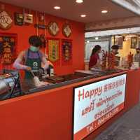 ตลาดคนเดิน เดอะวัน รัชดา(ตลาดรถไฟ)