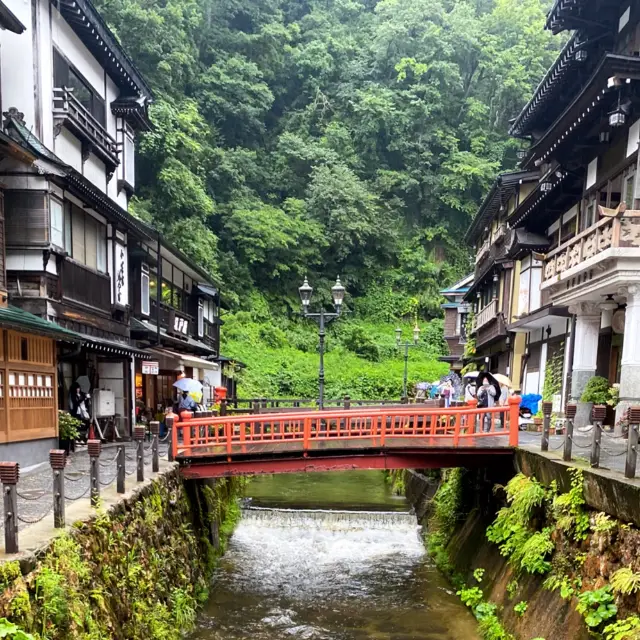 おしんの舞台！レトロな雰囲気漂う銀山温泉