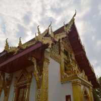 The buddha temple must visit!!! 