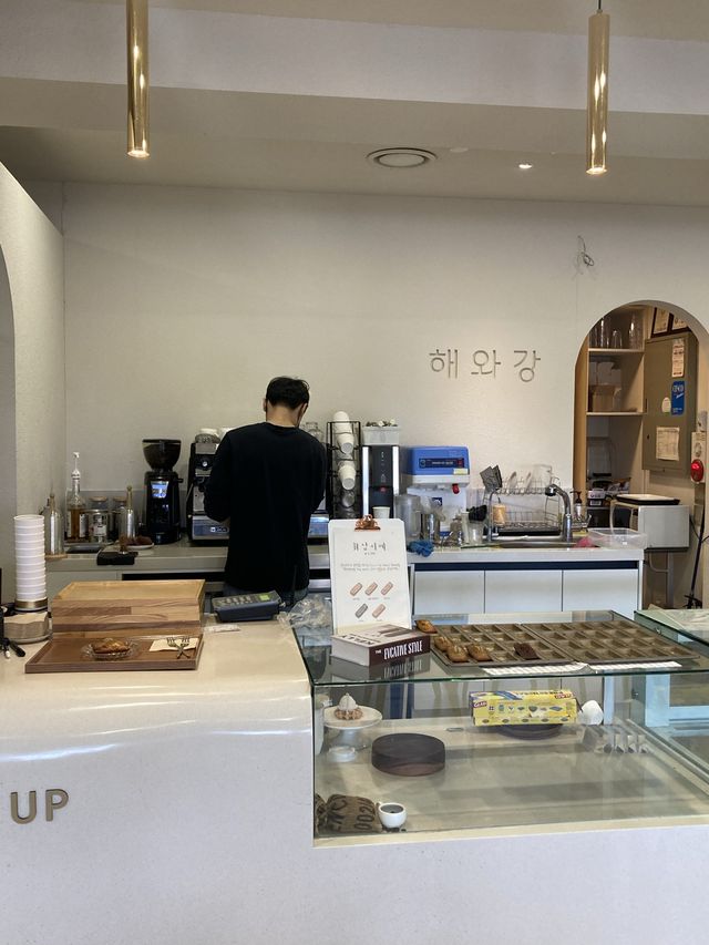 밀양 휘낭시에맛집 카페