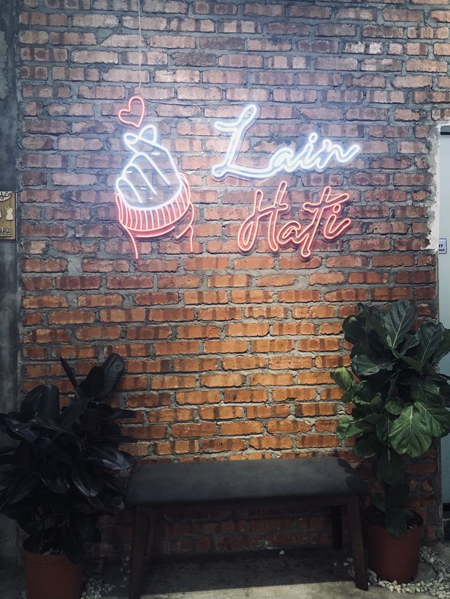 Cafe : Kopi Lain Hati. ☕️💕