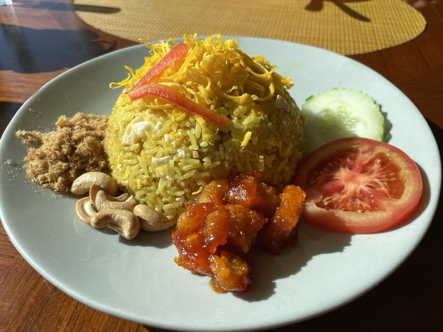 美味泰國菜，靚裝橫可望日落靚景～