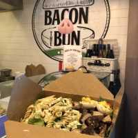 外國風情bacon and the bun