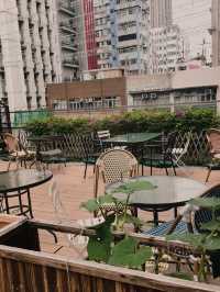《我 不 是 賓 館 》