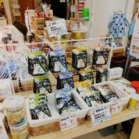 関西で一番大きいユザワヤ神戸は長期保存食やカップ麺も豊富