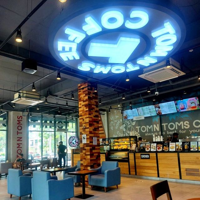 Tom N Toms Now in Clark!