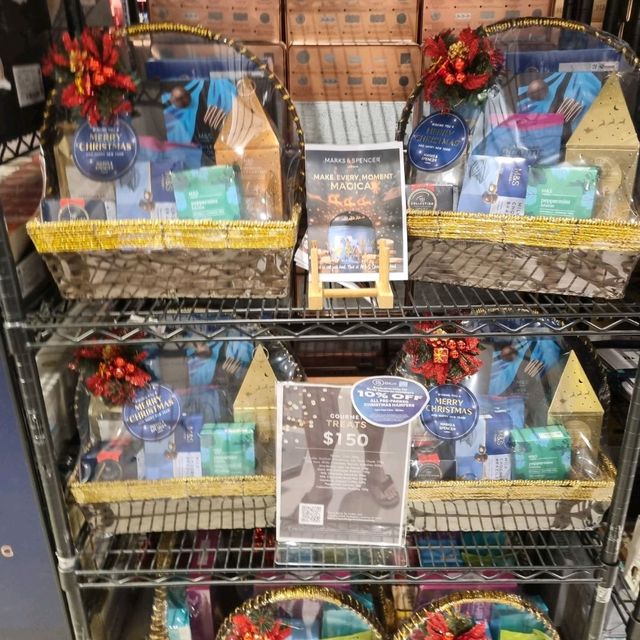 The Marks And Spencer Christmas Sales
