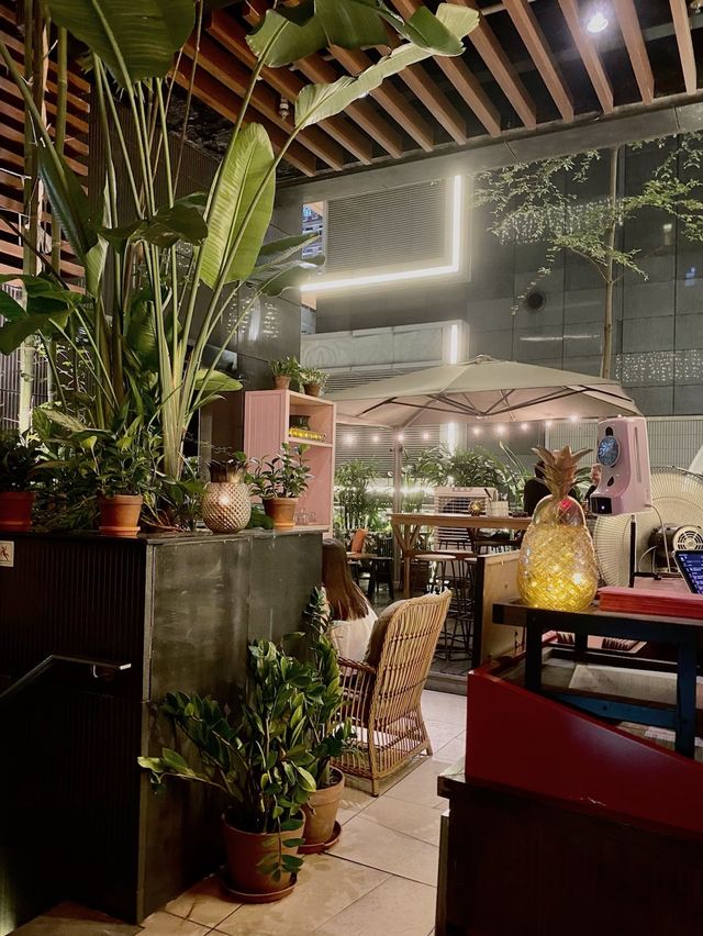 RUAM｜隱世渡假風泰國酒吧餐廳