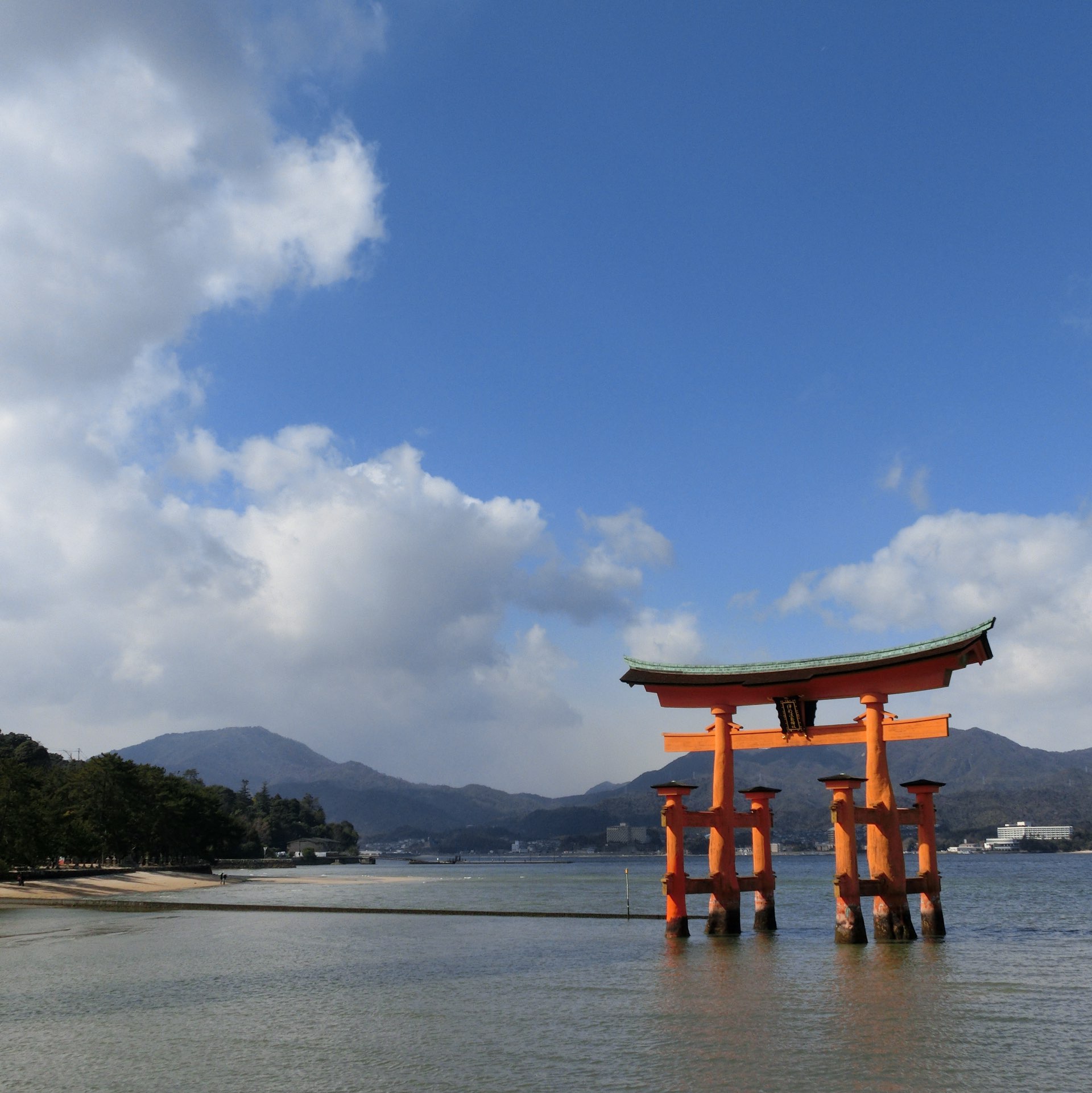 広島 世界遺産 潮の満ち引きで見え方が変化する神社 Trip Com 廿日市の旅のブログ