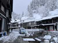 【山形】絶景！！銀山温泉の雪景色❄️
