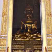 วัดเสาชิงช้า