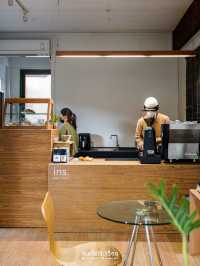 ins. coffee of inspiration คาเฟ่สีเขียวสไตล์โฮมมี่