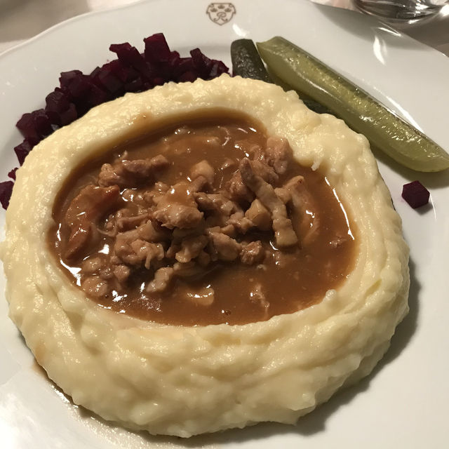 Classic Finnish food - Ravintola Kolme Kruunu