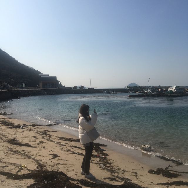 산호빛 백사장이 아름다운 “비진도”