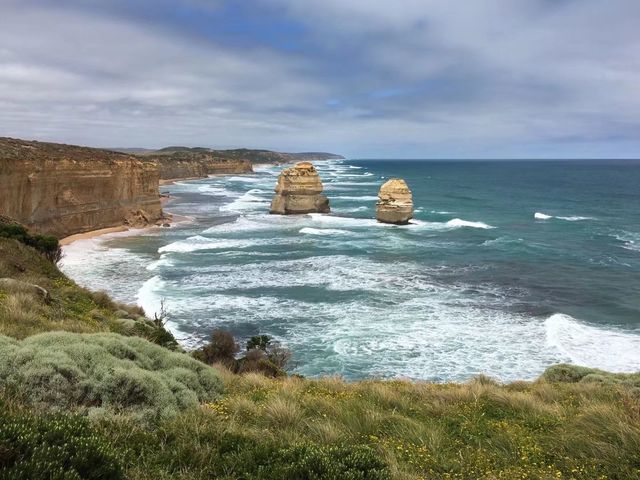 Natural art masterpiece: Twelve Apostles Rock