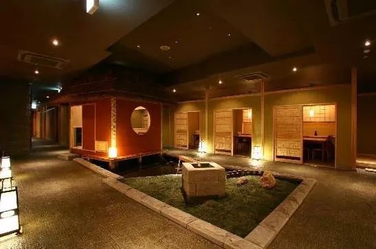 Hot springs in the snow, Hokkaido's "Jozankei Onsen".