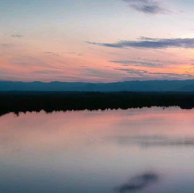 danau dendam tak sudah