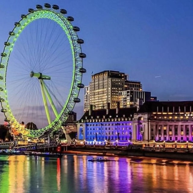 London Eye俯瞰泰晤士河😗人氣景點