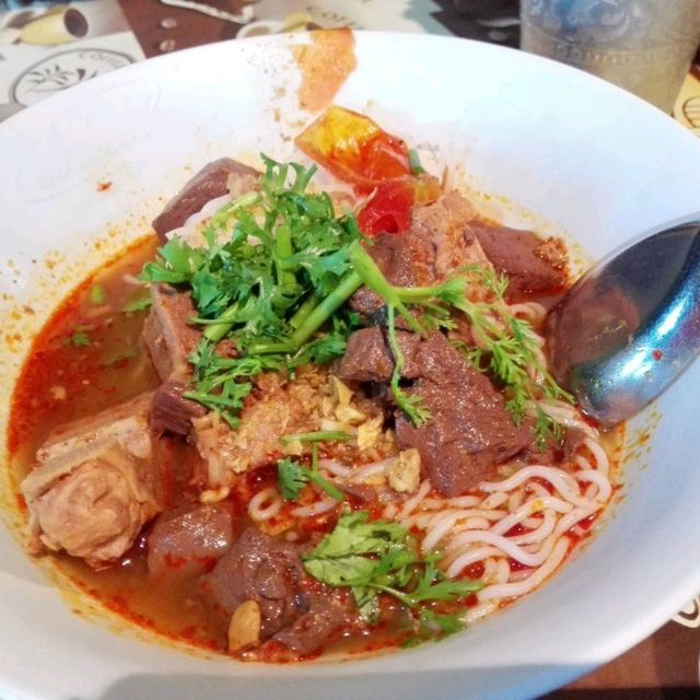 พาเดินชิวถนนคนเดินวัวลาย @เชียงใหม่
