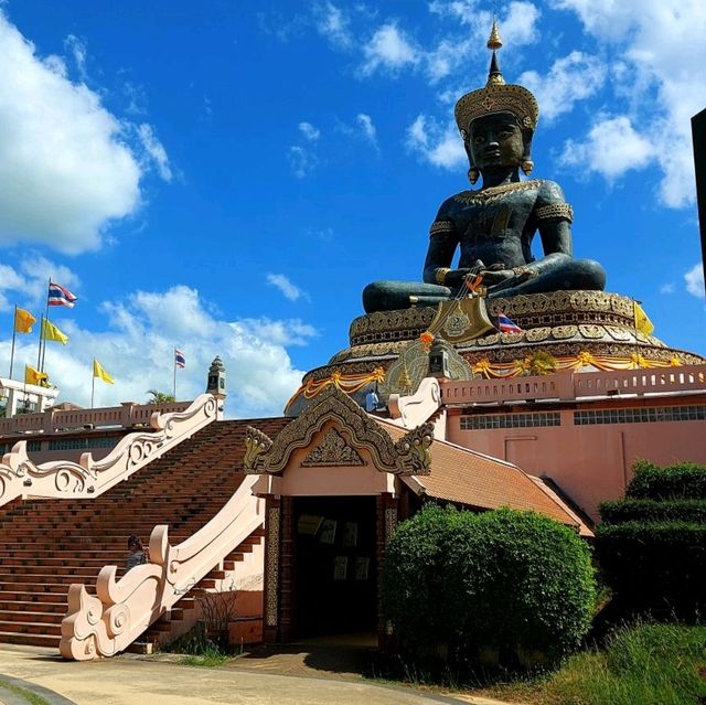สักการะพระพุทธมหาธรรมราชาเฉลิมพระเกียรติฯ