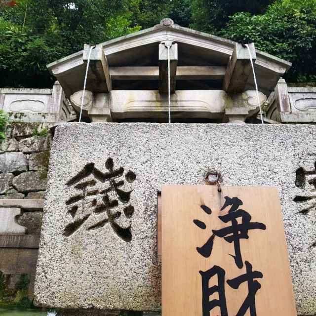세계 문화유산으로 등재죈 일본의 랜드마크중 하나 기요미즈데라를 가보자