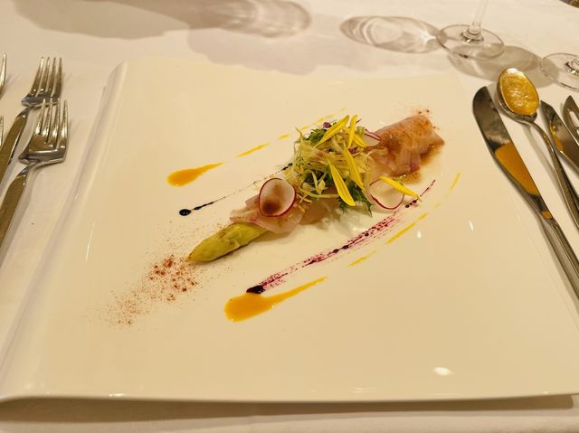 【フランス料理】RESTAURANT CHEVAL BLANC