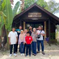 Pandan Laut Beach Redort