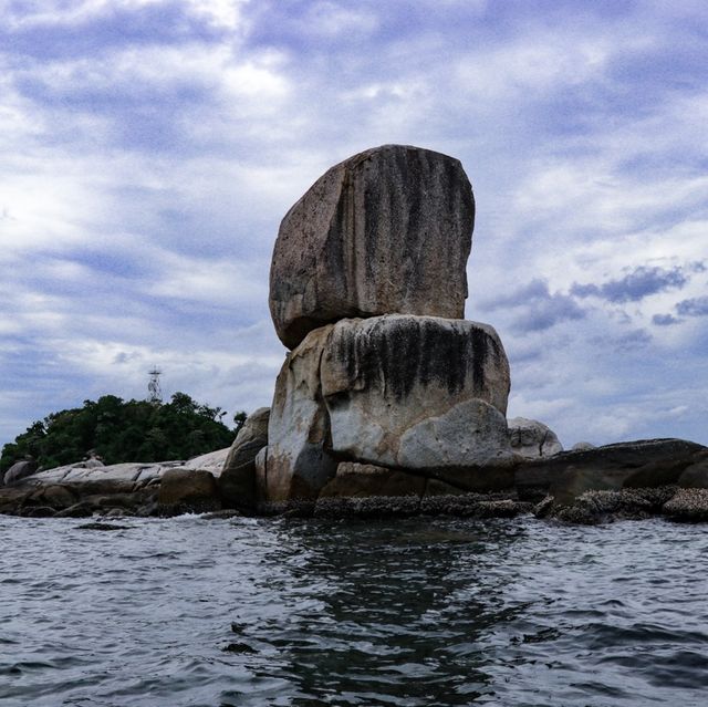 เกาะหินซ้อน มหัศจรรย์ความงามธรรมชาติสร้าง 