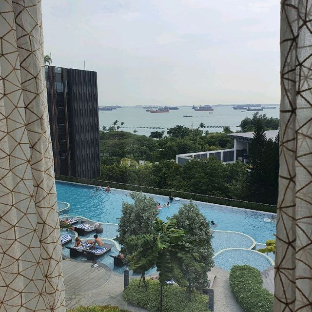 Family staycay at Sentosa Village Hotel!