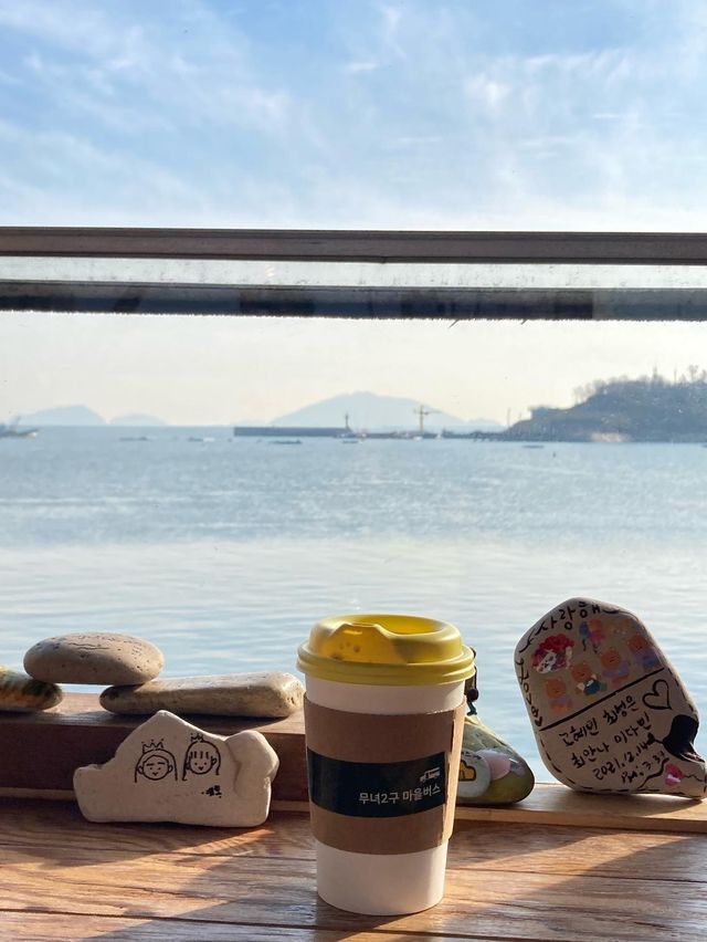 군산 무녀도 바다가 보이는 카페