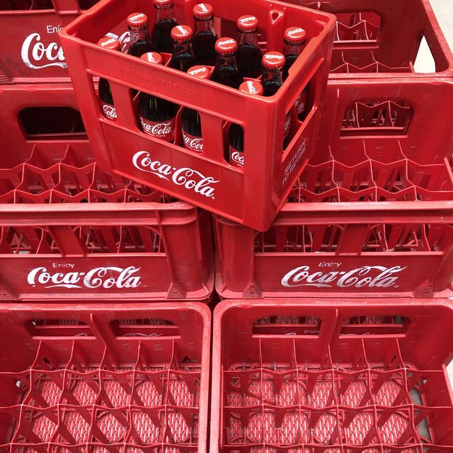 New Bottle Coca-Cola exhibition環保細玻璃樽可樂展