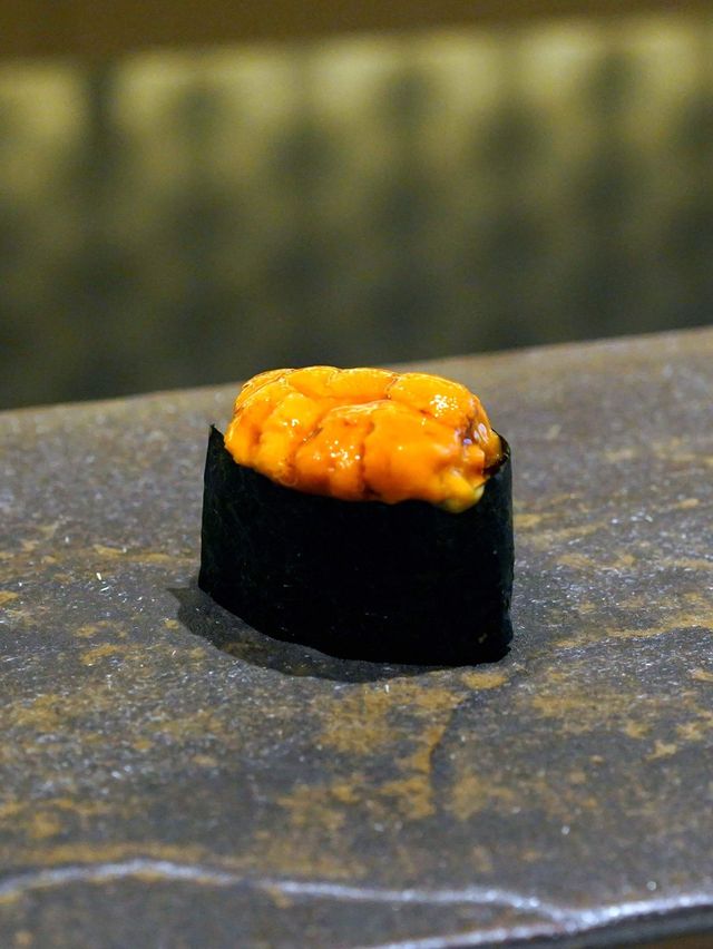 最近初嚐了一家銅鑼灣的新店「鮨山月」，以$880品嚐左超高質的午市Lunch Omakase😍