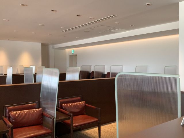 東京　羽田空港　JALダイヤモンドプレミアラウンジに初潜入❗️