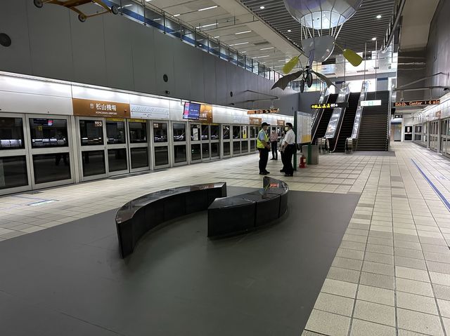 松山機場捷運站出國國內旅遊快速的好選擇