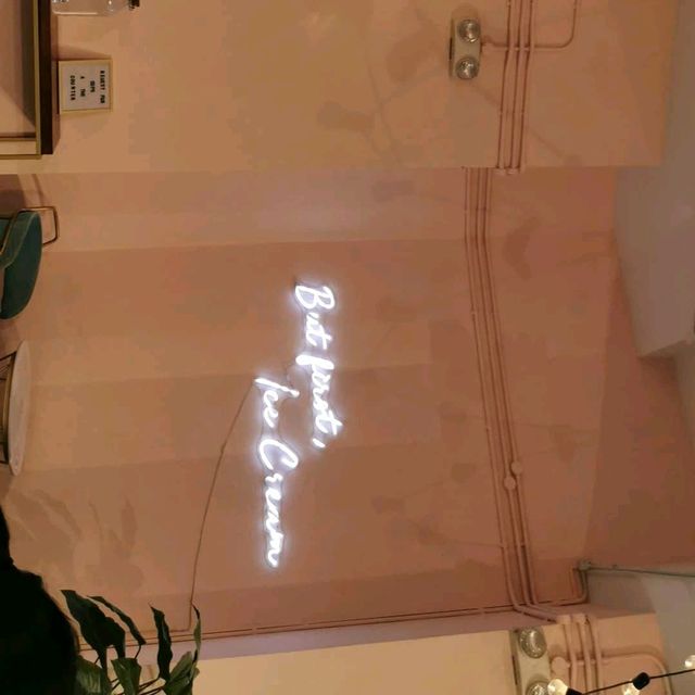 ice cream place