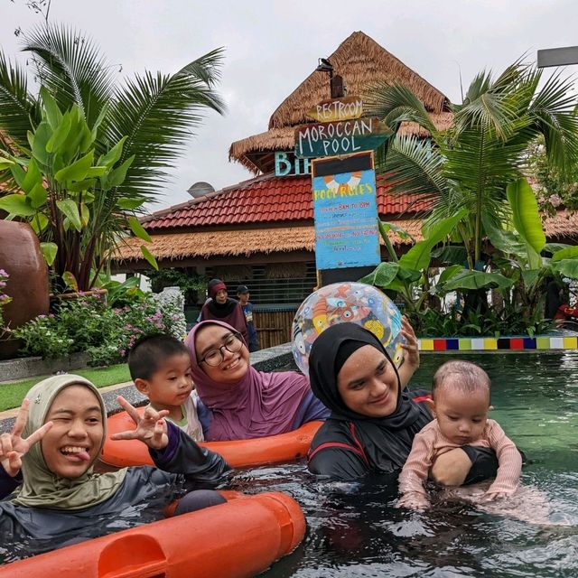 Lost paradise resort di Batu Feringghi! 