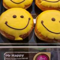 Mr.HaPpY at Dunkin