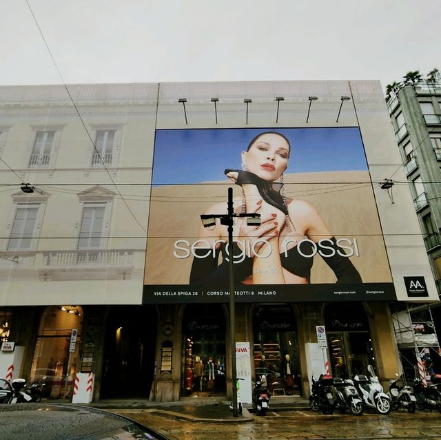 Milan City,Italy 🛍👗