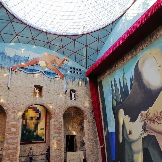 菲格雷斯(Figueres ), Salvador Dali 的故鄉