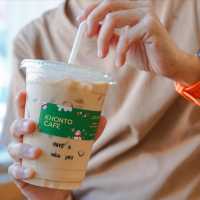 Khonto cafe คาเฟ่มู้ดโทนสไตล์มินิมอล 