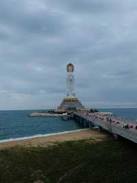 The stunning statue of Guanyin Goddess 