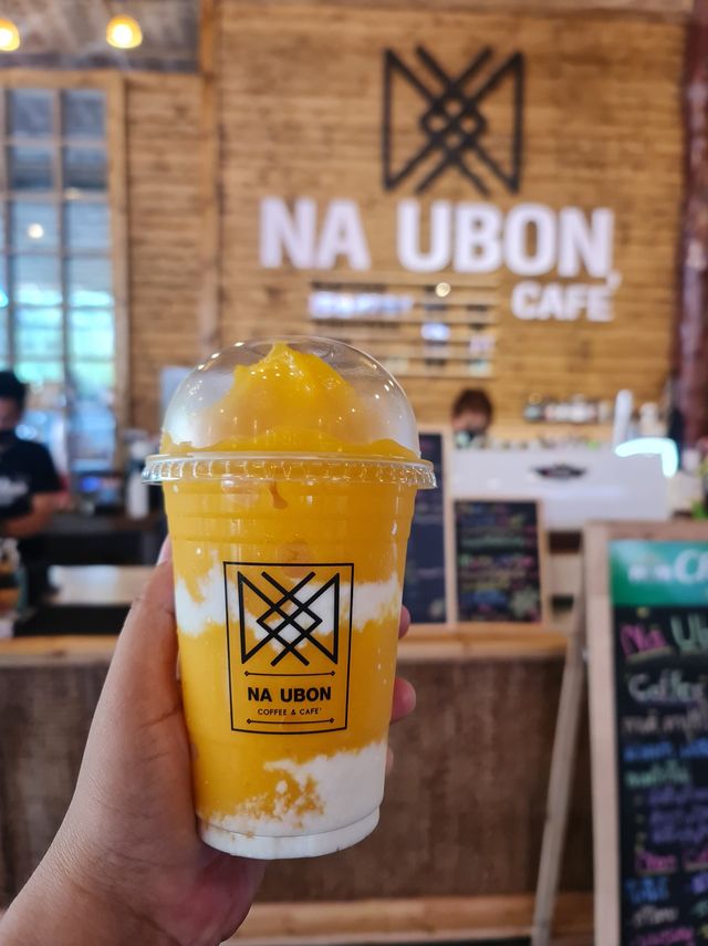 ณ อุบลของฝาก & คาเฟ่พิบูลมังสาหาร