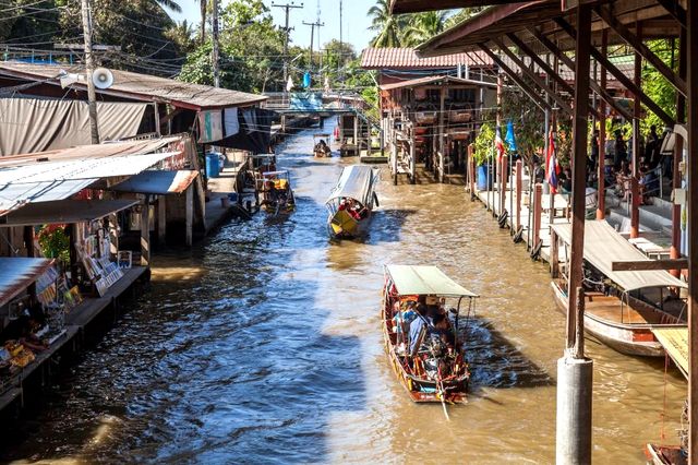 Thailand One-Day Tour Guide - Damnoen Saduak Floating Market