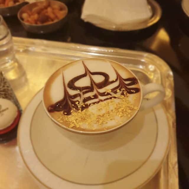 금가루 커피라구?? Le Cafe!