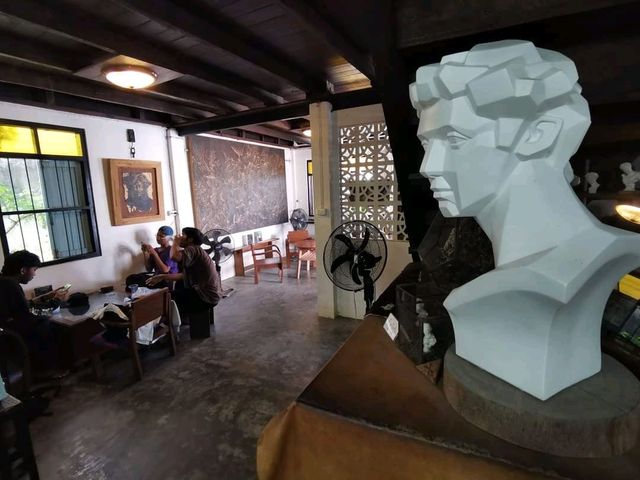 R.I.P Cafe' จิบกาแฟ แลงานศิลป์ในปัตตานี