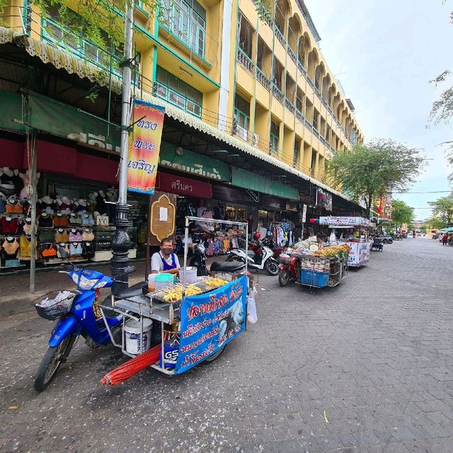 ตลาดบน-ล่าง ตลาดเก่าแก่คู่เมืองนครปฐม กว่า135 ปี