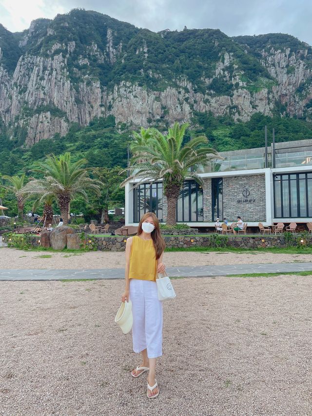 제주 산방산 뷰 카페 “원앤온리”🍹